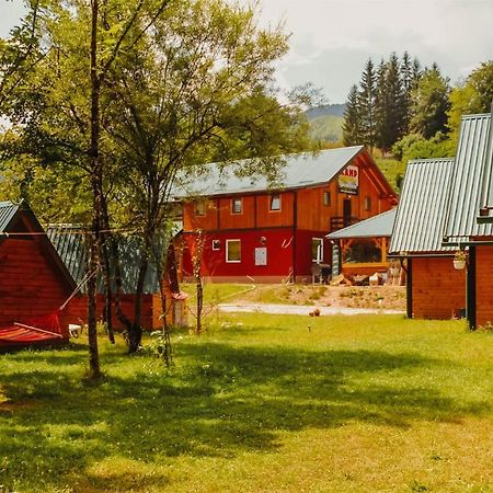 Camp Sutjeska Hotel Tjentiste Bagian luar foto