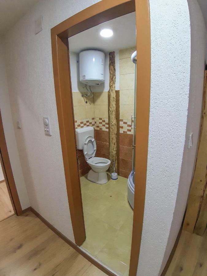 Camp Sutjeska Hotel Tjentiste Bagian luar foto